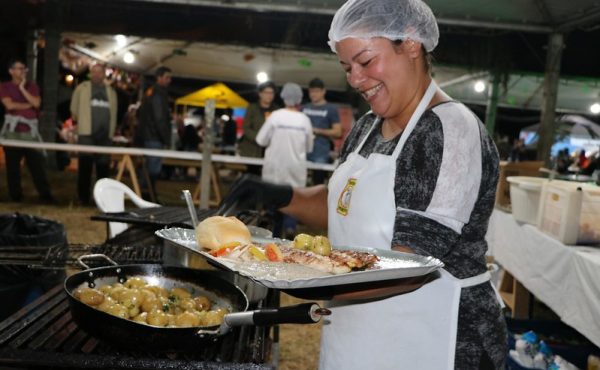 Festa da Tainha Estaleiro BC